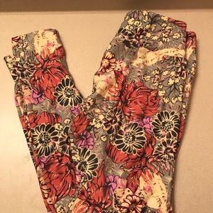 Brand new Lularoe size OS Leggings